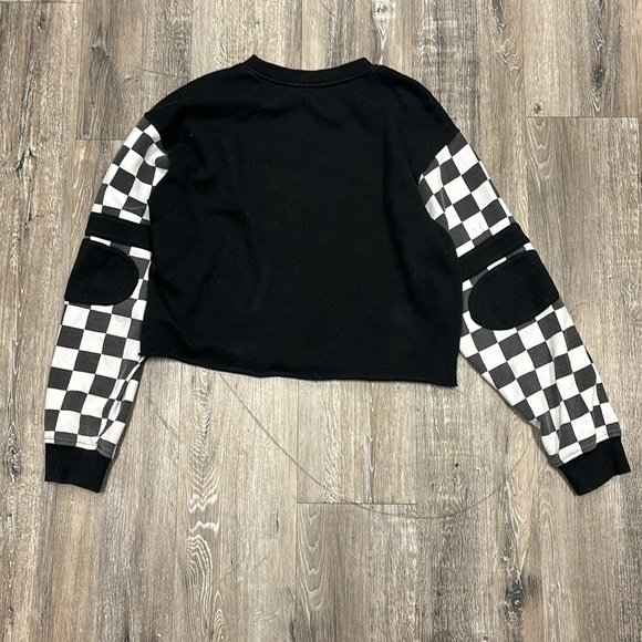 Vans sweat shirt women’s Large crop top. USED - Picture 3 of 3